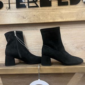 Nwt a new day suede boots